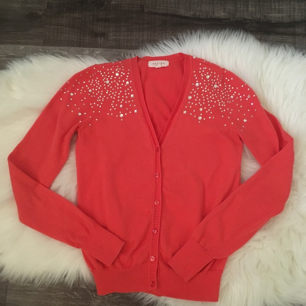 Cardigan sweater